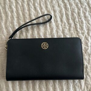 Tory Burch Wallet Wristlet NWOT